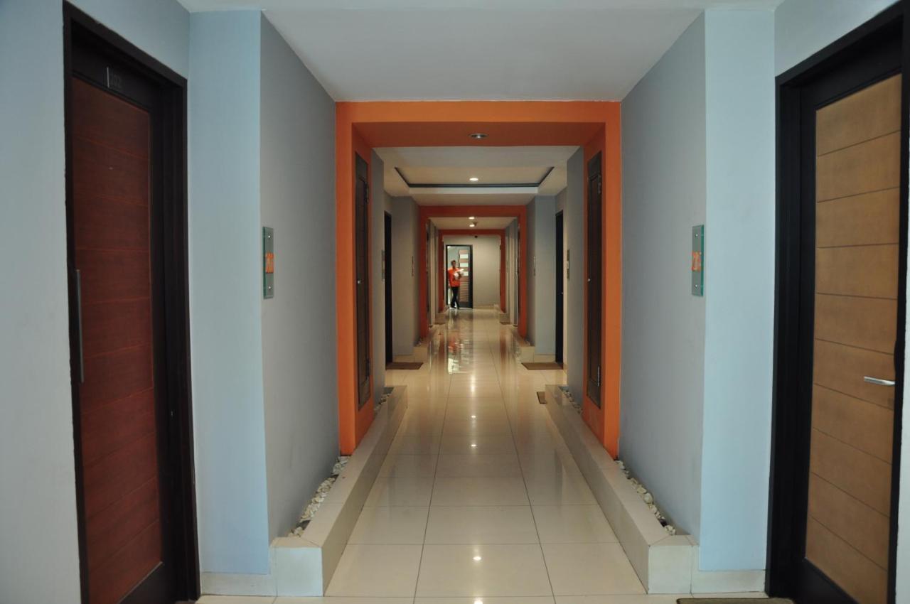 ג'קרטה Orange Inn Hotel Mangga Besar מראה חיצוני תמונה